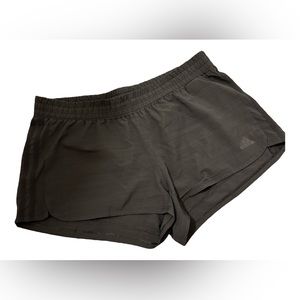 Adidas Shorts - L
